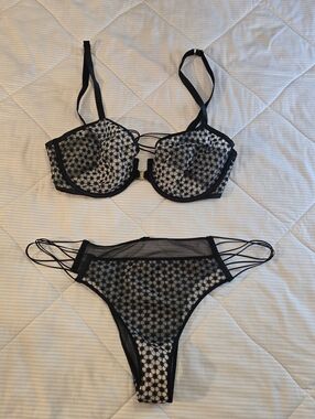 Victoria's Secret Starburst Plunge Unlined Demi Bra 36DD Matching Panty L